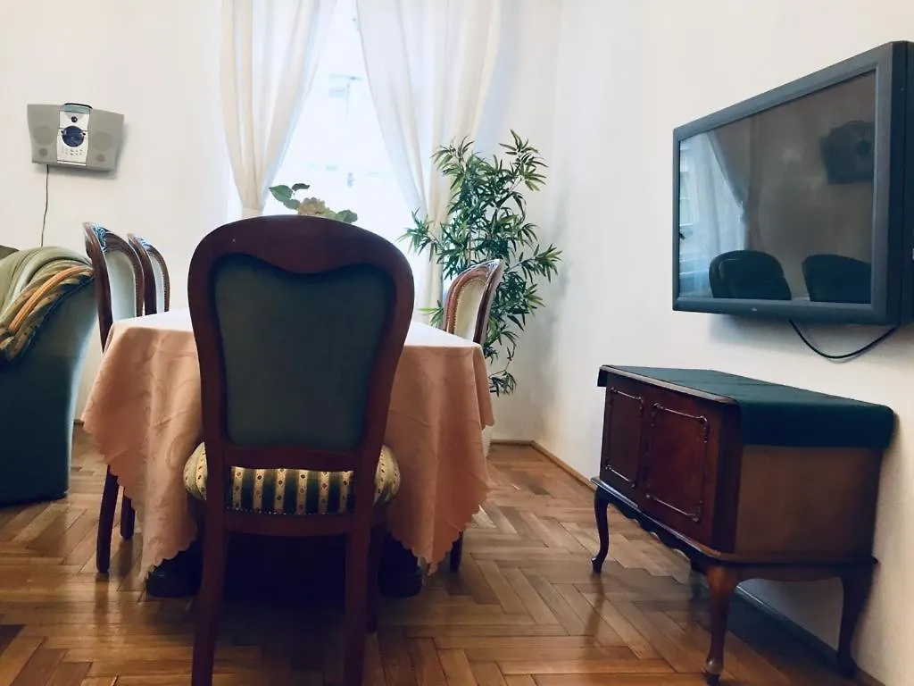 Aparthotel Main Market Square Apartments Krakow Poland